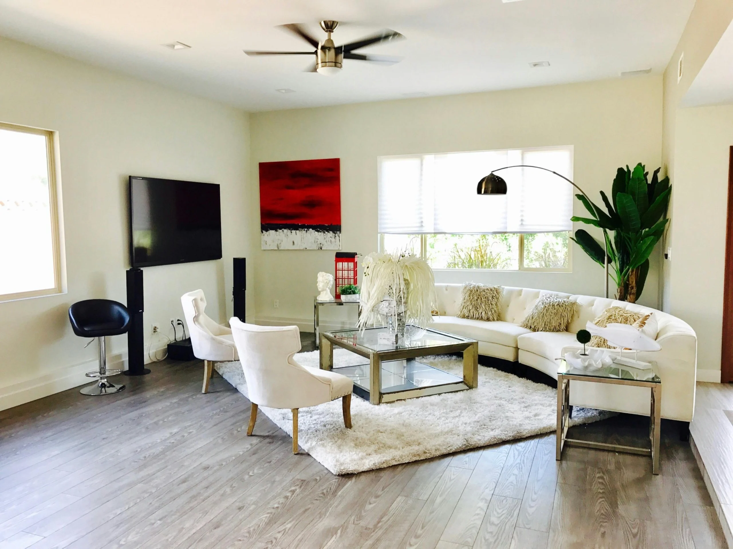 10 Living Room Designs That Instantly Elevate Your Space