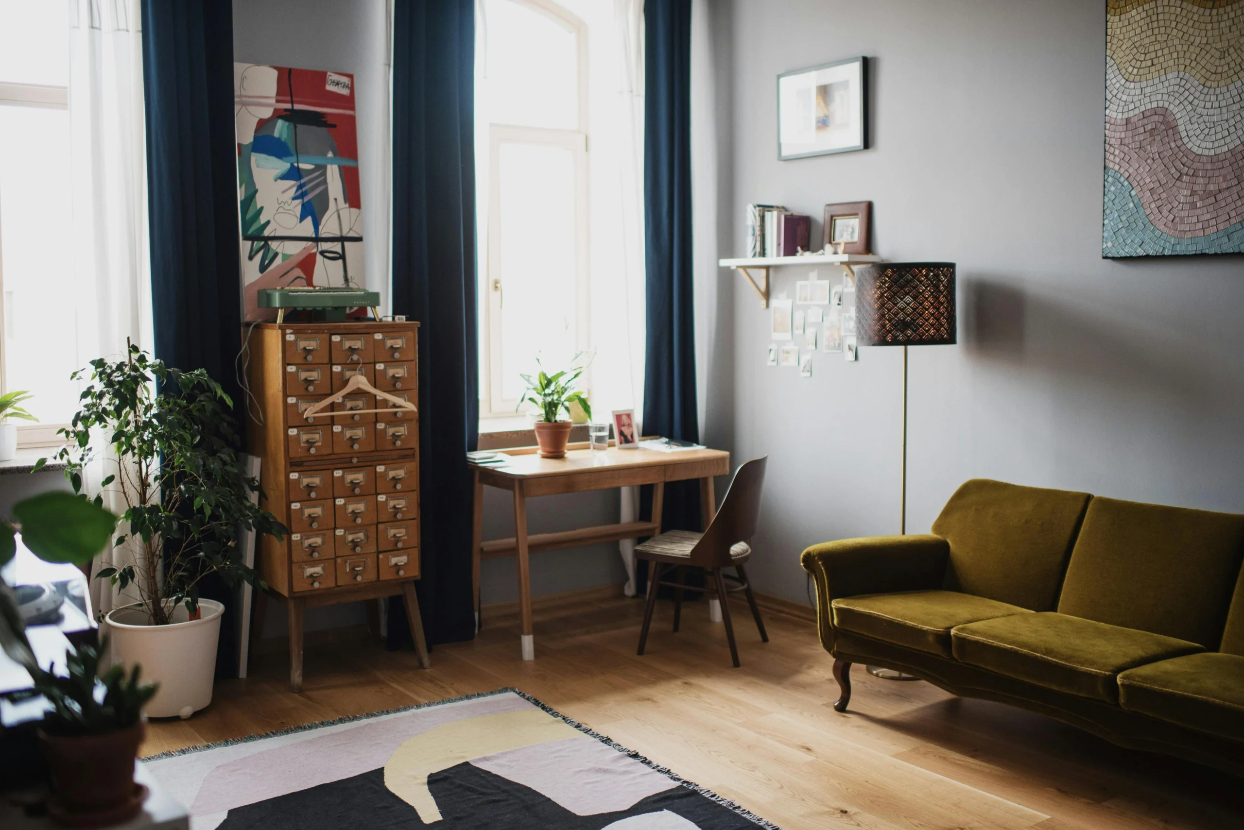 10 Living Room Designs That Maximize Comfort